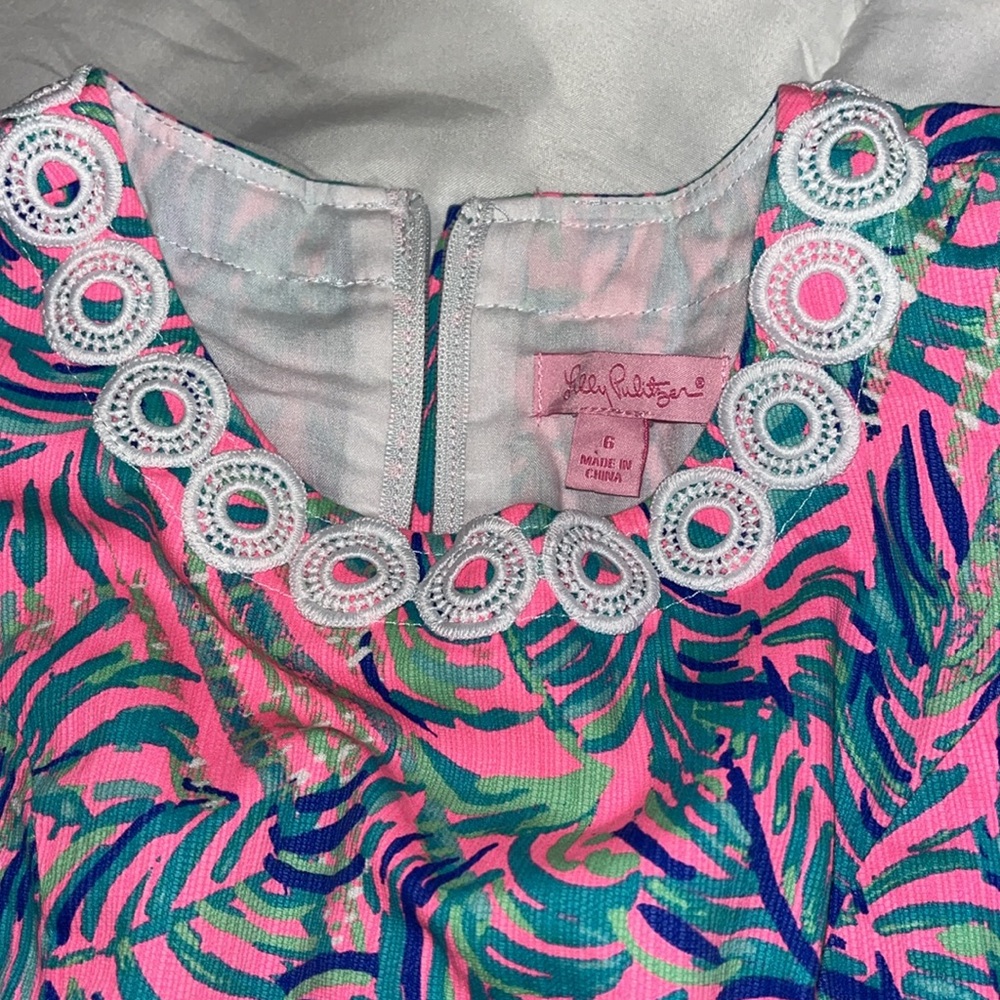 Lilly dress size 6